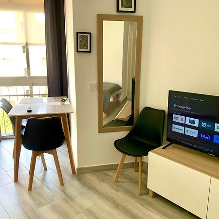 Precioso Estudio Frente Al Mar Con Piscina Benalmádena Zewnętrze zdjęcie