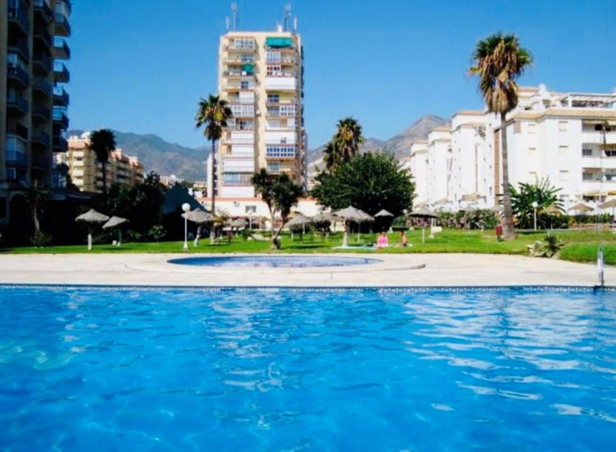 Precioso Estudio Frente Al Mar Con Piscina Benalmádena Zewnętrze zdjęcie
