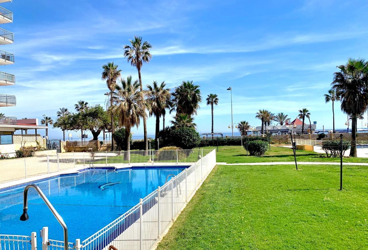 Precioso Estudio Frente Al Mar Con Piscina Benalmádena Zewnętrze zdjęcie