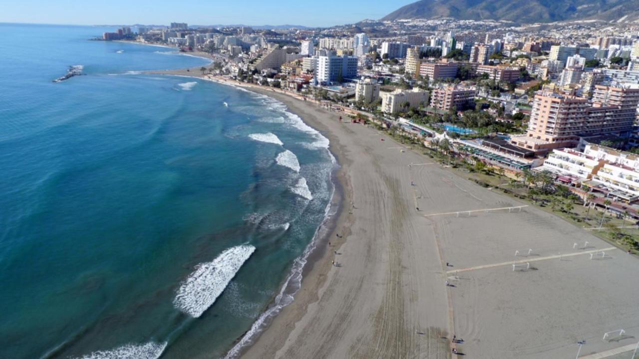 Precioso Estudio Frente Al Mar Con Piscina Benalmádena Zewnętrze zdjęcie