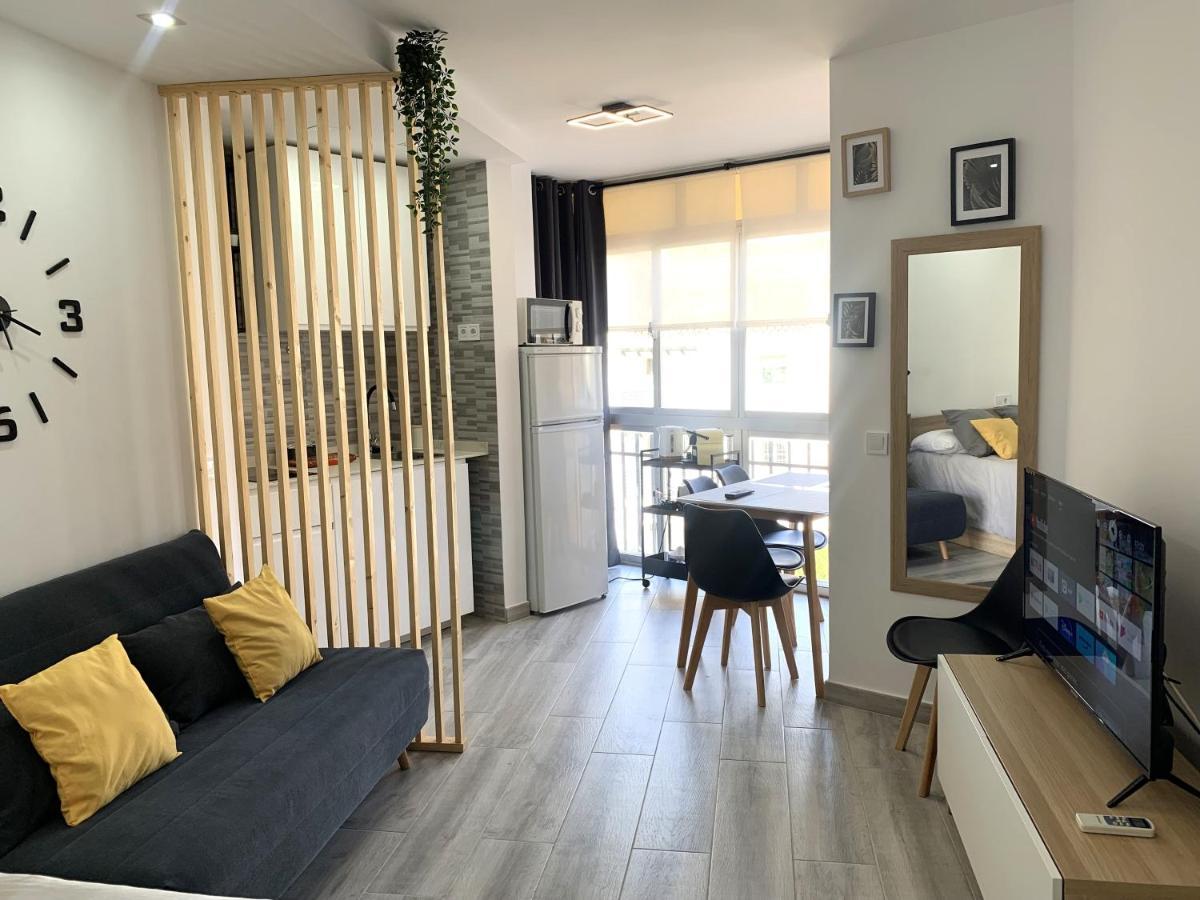 Precioso Estudio Frente Al Mar Con Piscina Benalmádena Zewnętrze zdjęcie